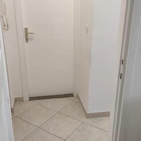 With Wifi - 19928 Lägenhet *