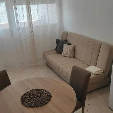 Apartamento With Wifi - 19928 *